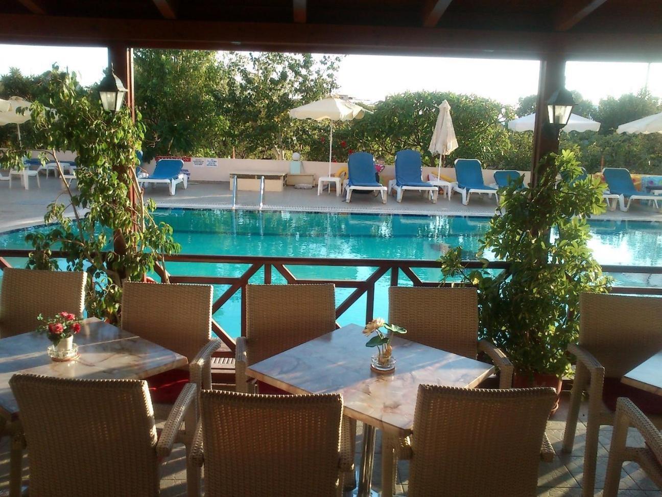 Summer Memories Aparthotel Pefki (Rhodes) Exterior foto
